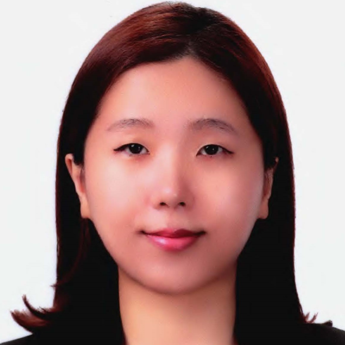 Minju Kang Headshot